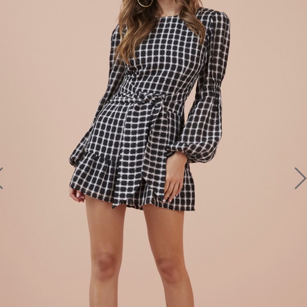 FINDERS KEEPERS - Plaid mini dress.
